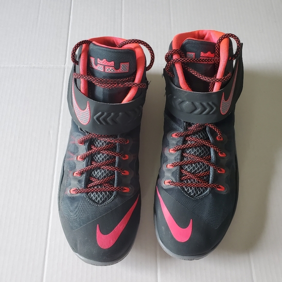 Nike Other - Nike Mens Lebanon Soldier VIII Size 12